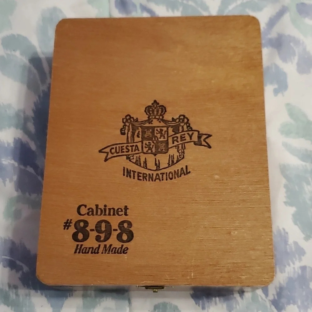 Cuesta Rey International Wooden Hinged Cigar Box Empty